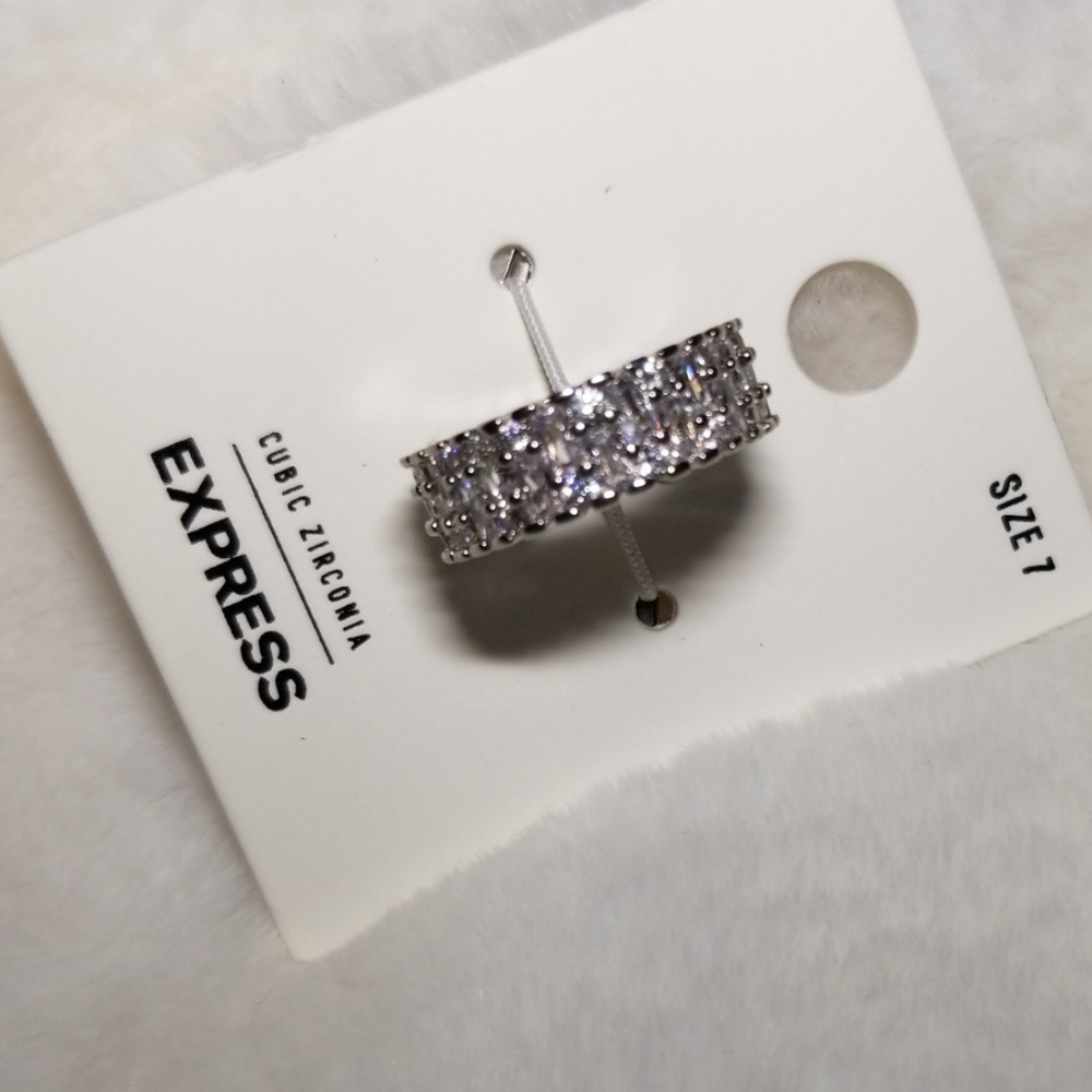 Express Ring Sz.7